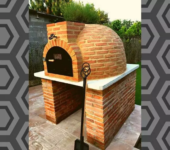 horno para pizza construido con ladrillo cuarteron estandar